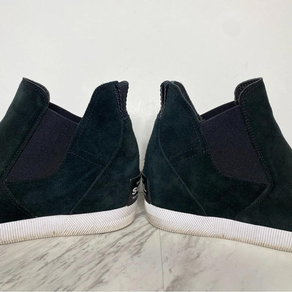 Sorel Out N About Slip On Wedge Black Suede Bootie 9